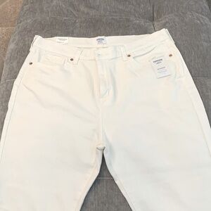 White denim jeans, boyfriend style. Never worn!